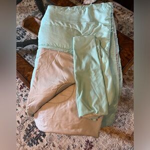 Twin Reversible Comforter & Pillow Sham